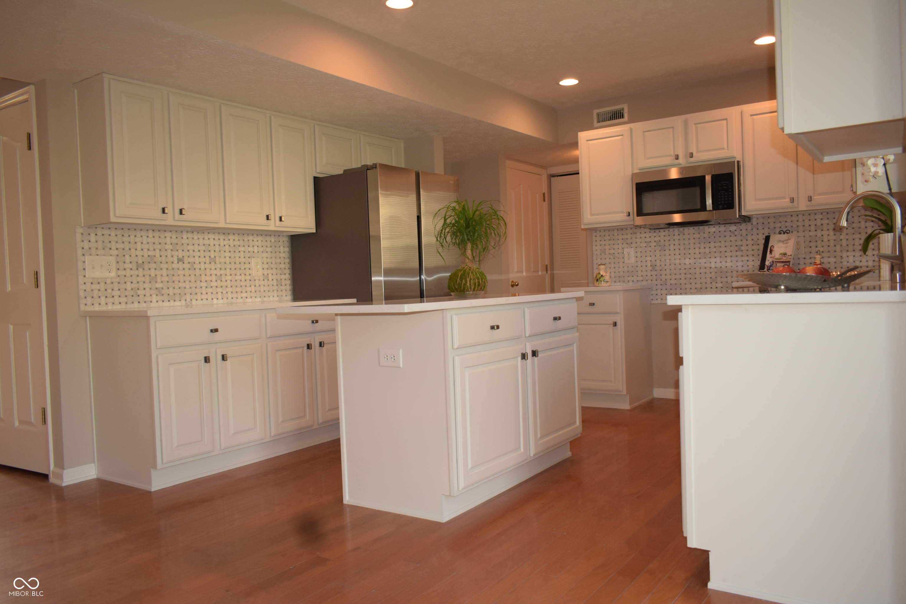 14010 Avalon E Drive Fishers, IN 46037 - Photo 8 of 30