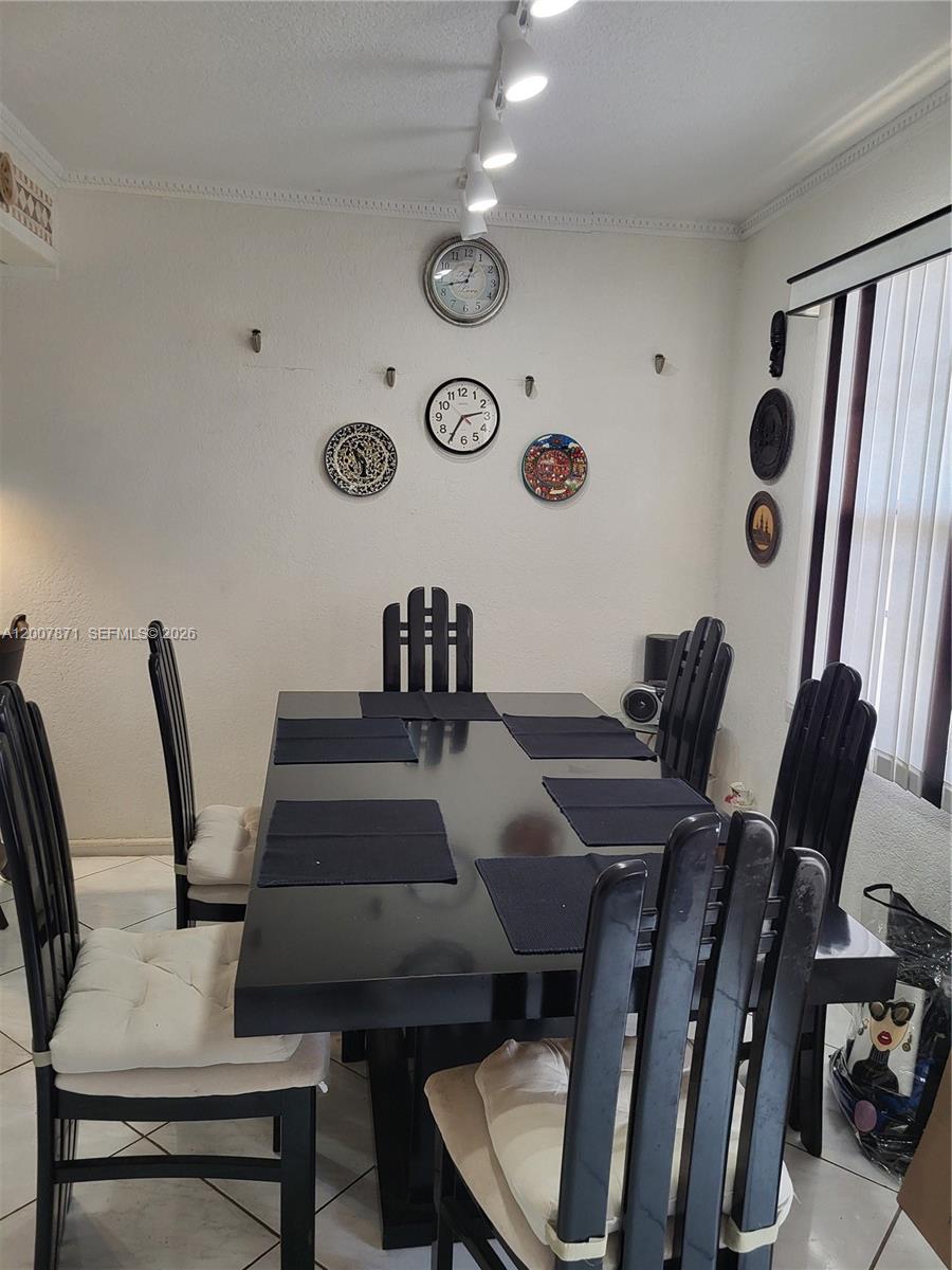 2050 Newcastle A, Unit 2050 Boca Raton, FL 33434 - Photo 3 of 11