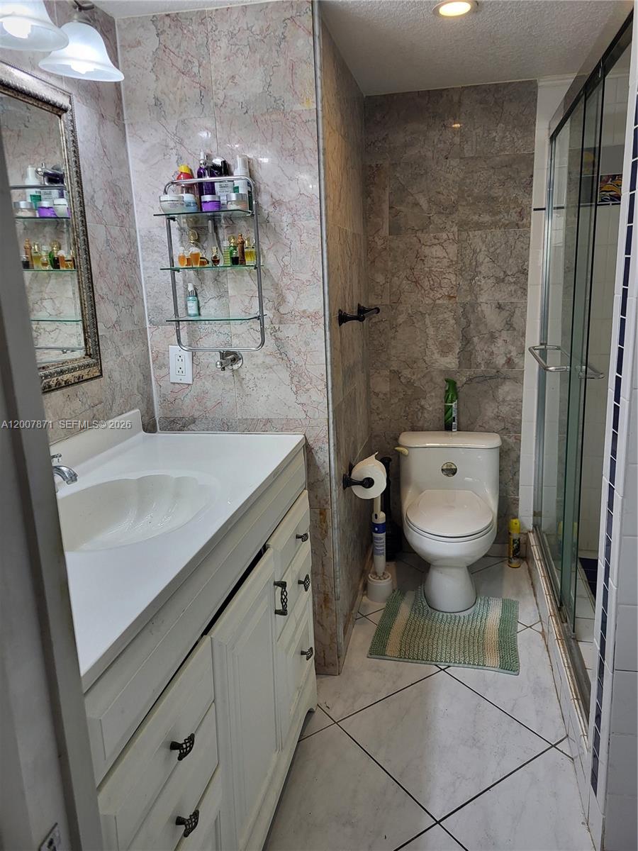 2050 Newcastle A, Unit 2050 Boca Raton, FL 33434 - Photo 10 of 11