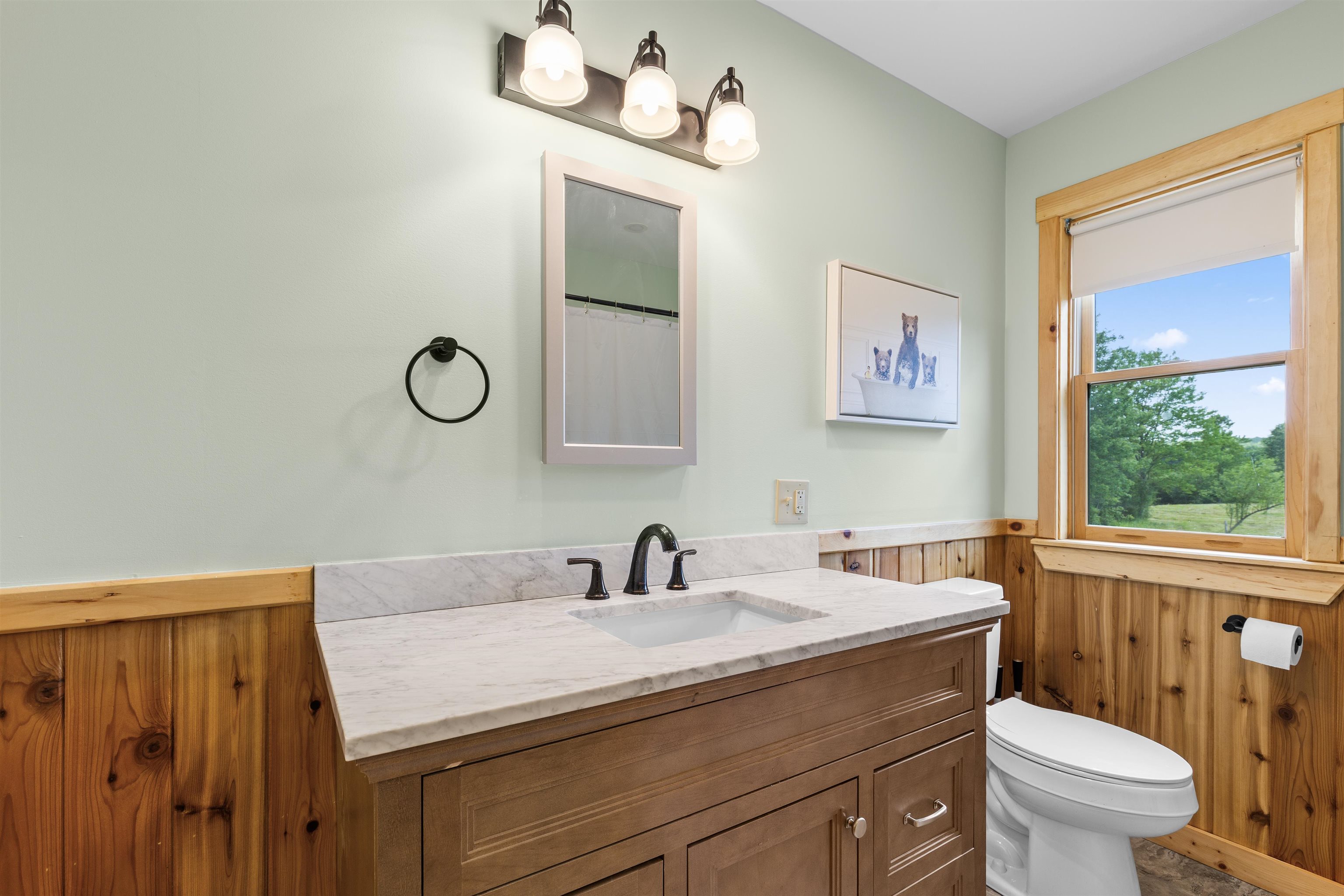 1662 Latham Road Thetford, VT 05043 - Photo 14 of 60