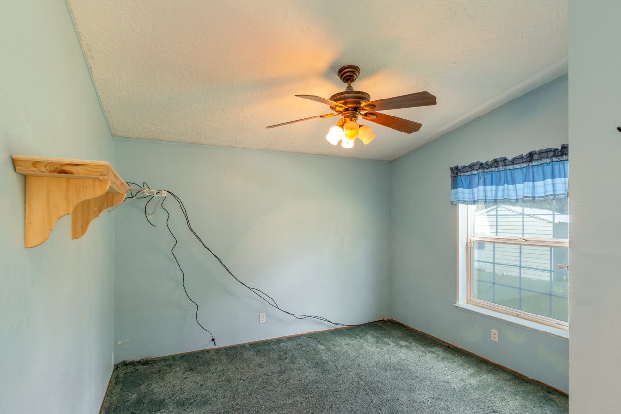 27027 West Tucker Prairie Road Cheney, WA 99004 - Photo 12 of 20