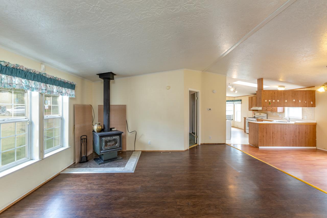 27027 West Tucker Prairie Road Cheney, WA 99004 - Photo 6 of 20