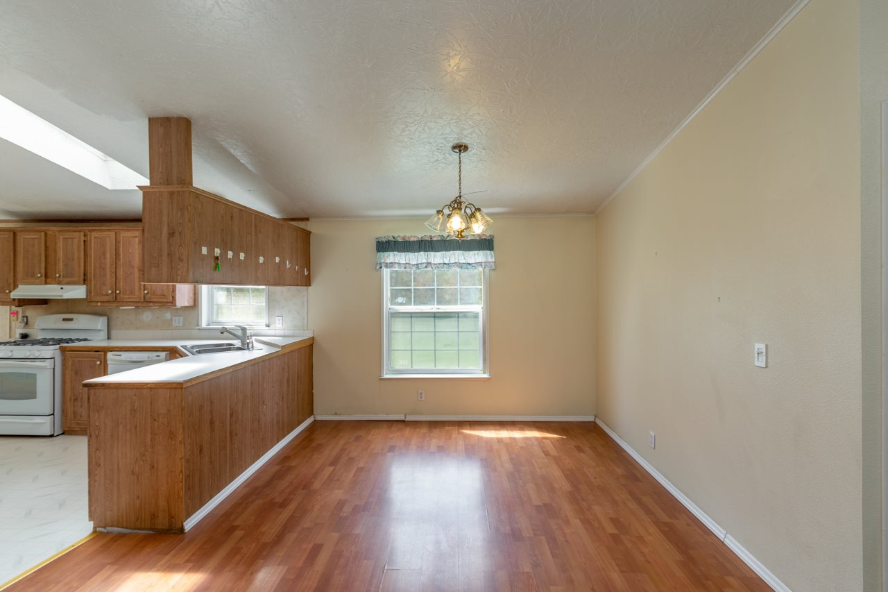 27027 West Tucker Prairie Road Cheney, WA 99004 - Photo 7 of 20