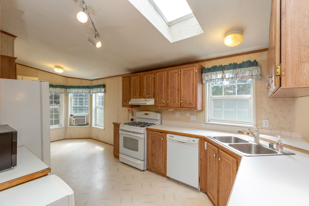 27027 West Tucker Prairie Road Cheney, WA 99004 - Photo 8 of 20