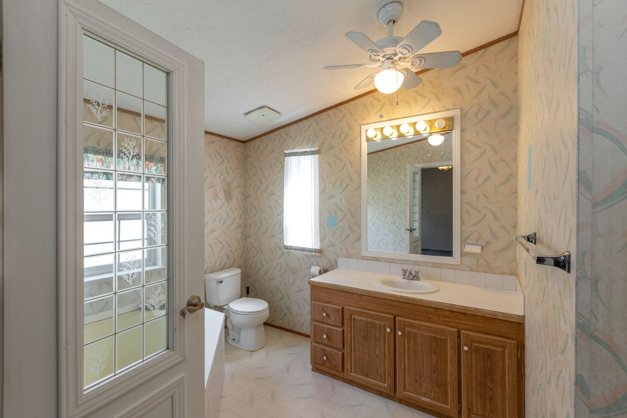 27027 West Tucker Prairie Road Cheney, WA 99004 - Photo 9 of 20