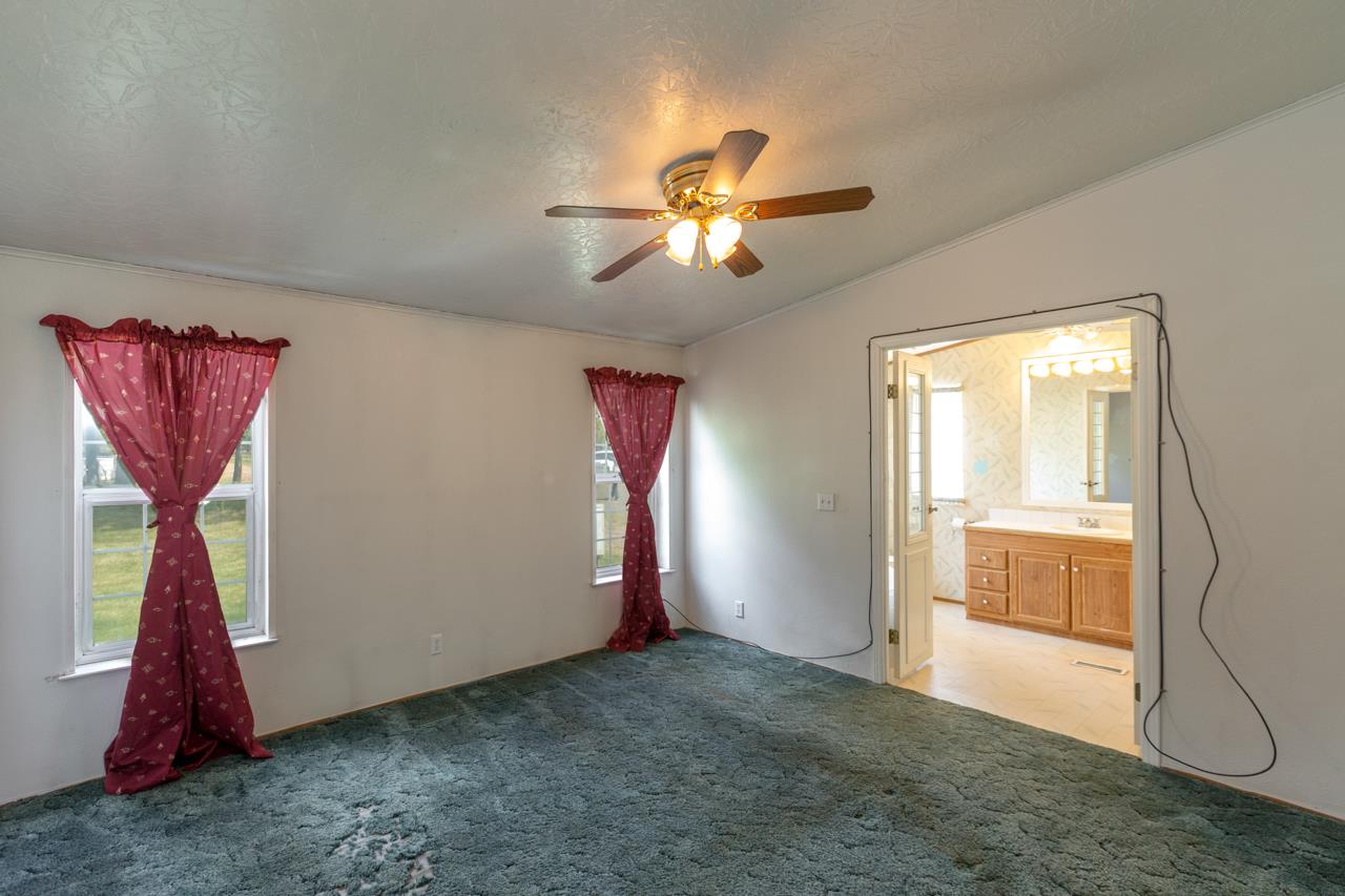 27027 West Tucker Prairie Road Cheney, WA 99004 - Photo 10 of 20
