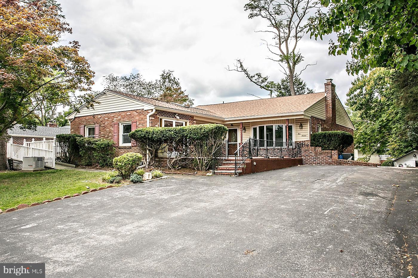 516 Beatty Road Springfield, PA 19064 - Photo 2 of 40