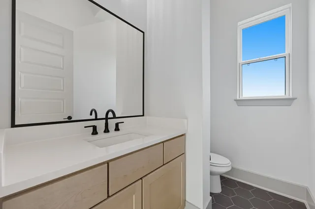 $2,199,489 | 942 Bristol Crk Bend, Lakeway, TX 78738