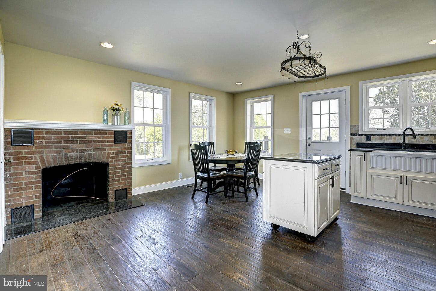 3668 White Hall Road King George, VA 22485 - Photo 13 of 30 Kitchen