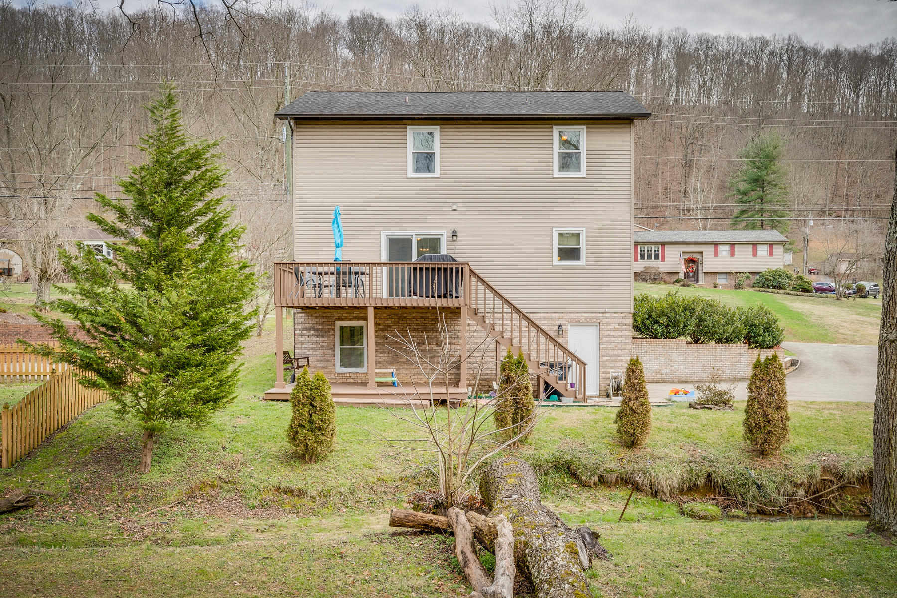 1042 Cooks Valley Road Kingsport, TN 37664 - Photo 9 of 41 039 (2)