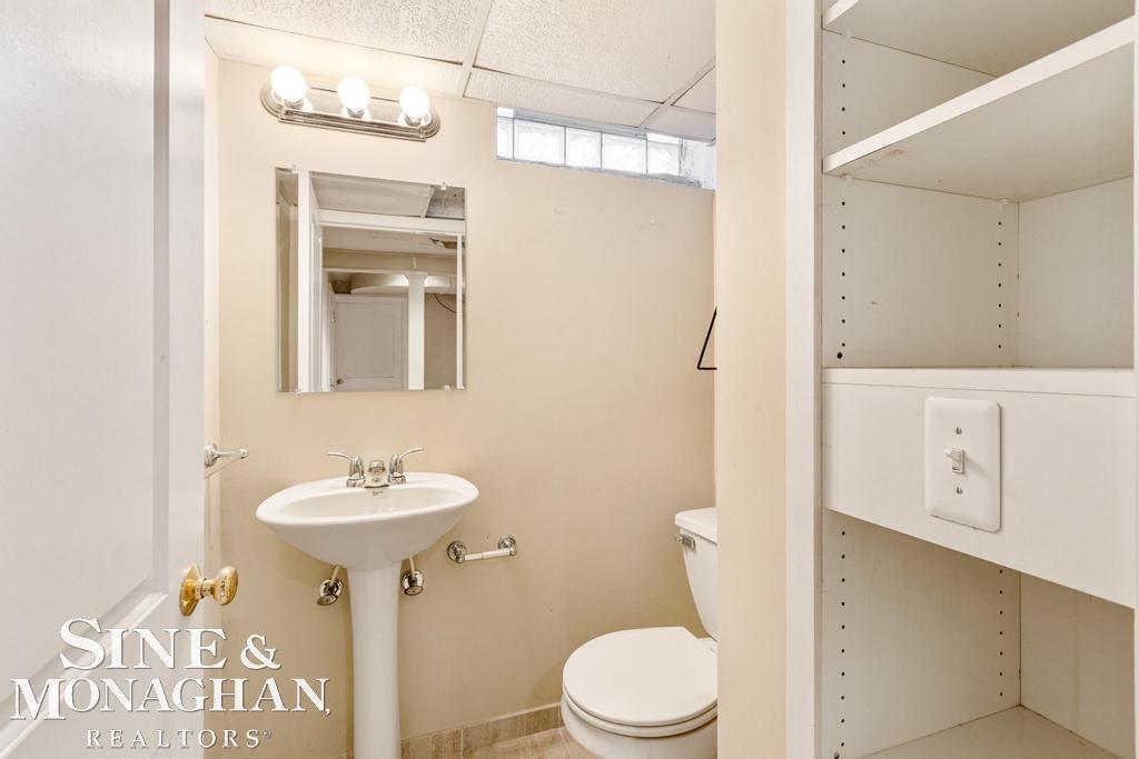 1308 Yorkshire Road Grosse Pointe, MI 48230 - Photo 33 of 43 50103575-32.JPG
