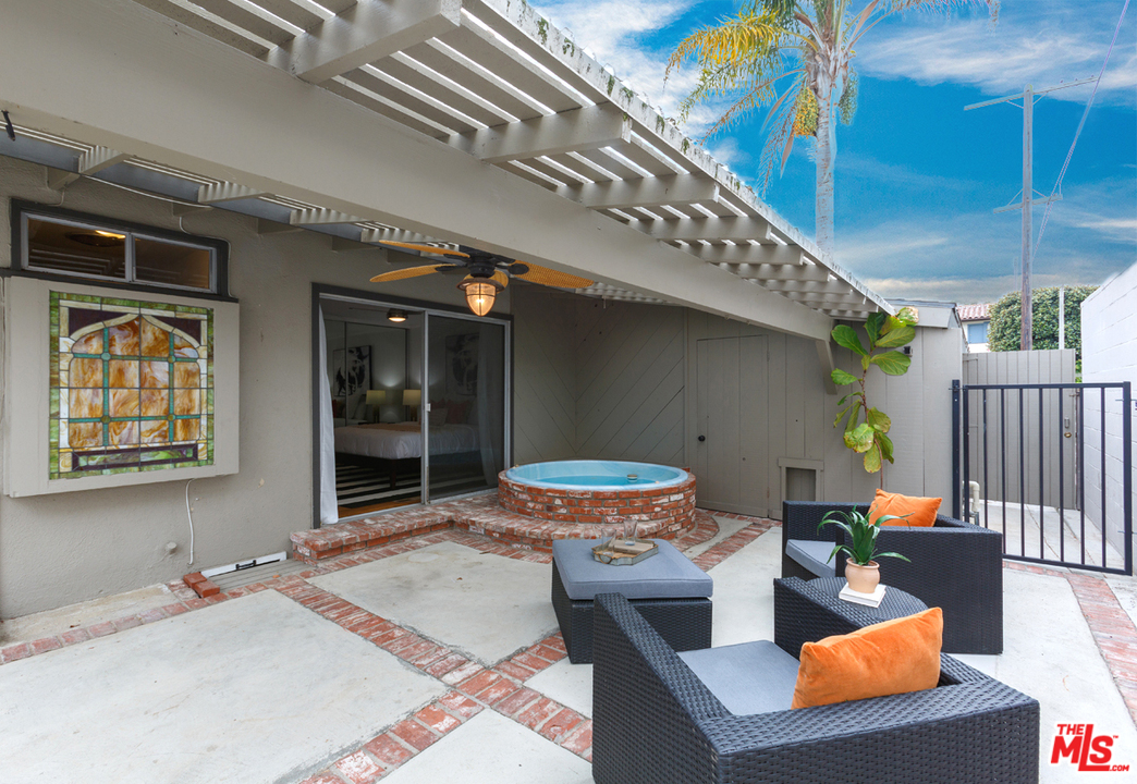 8257 Rees Street Playa del Rey, CA 90293 - Photo 29 of 40 a outdoor space with furniture
