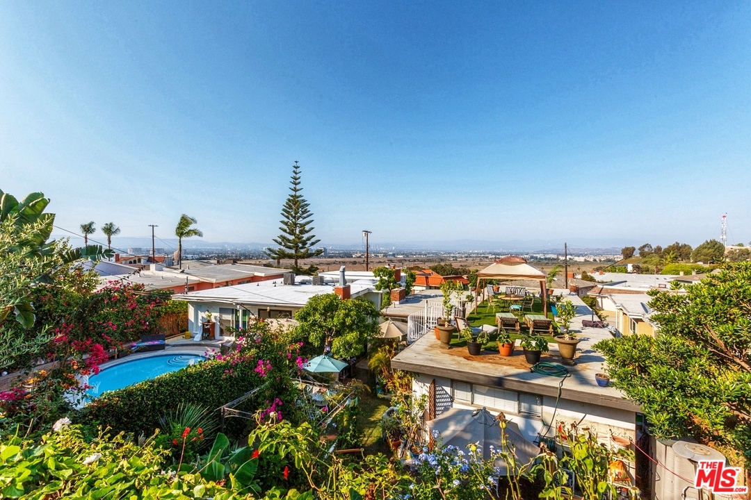 8257 Rees Street Playa del Rey, CA 90293 - Photo 38 of 40 a view of a city