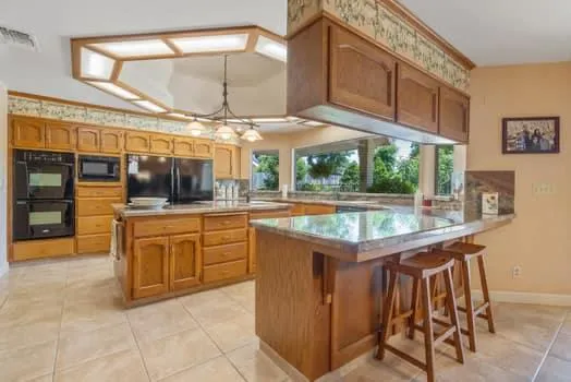 $1,195,000 | 6518 North Dolores Avenue, Fresno, CA 93711