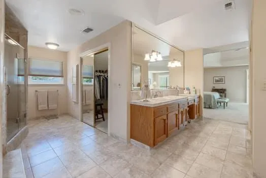 $1,195,000 | 6518 North Dolores Avenue, Fresno, CA 93711