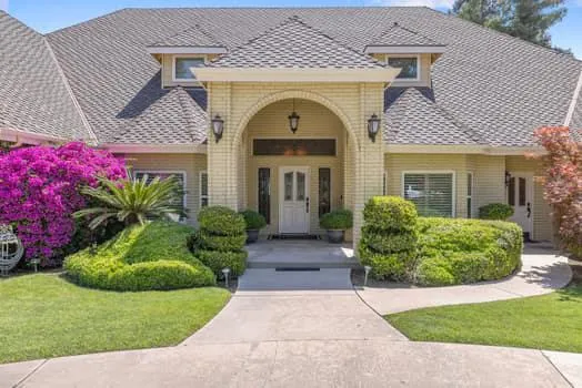 $1,195,000 | 6518 North Dolores Avenue, Fresno, CA 93711