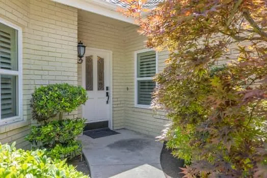 $1,195,000 | 6518 North Dolores Avenue, Fresno, CA 93711
