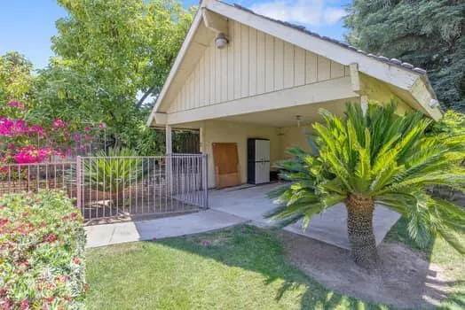 $1,195,000 | 6518 North Dolores Avenue, Fresno, CA 93711