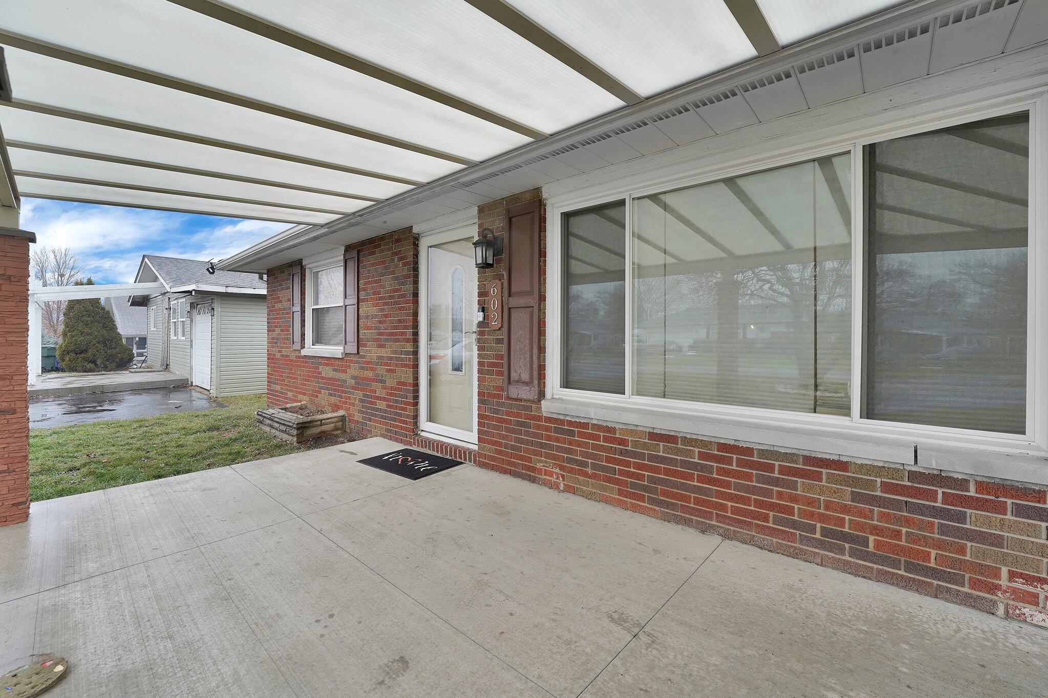 602 Colton Road Columbus, OH 43207 - Photo 4 of 28 4-web-or-mls-602-colton-rd