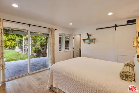 $3,795,000 | 6363 Zumirez Drive, Malibu, CA 90265