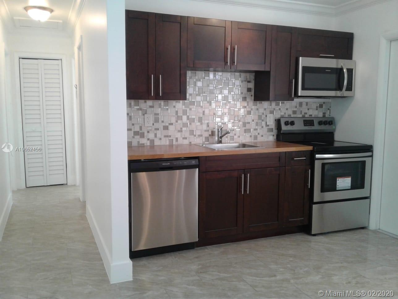 1046 Lincoln Road West Palm Beach, FL 33407 - Photo 1 of 14