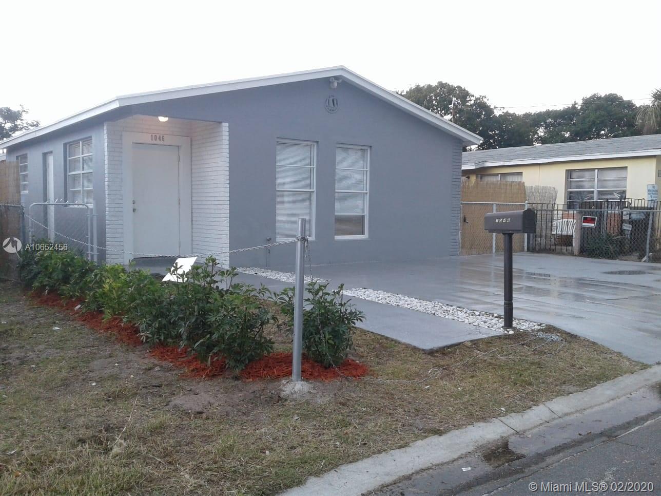 1046 Lincoln Road West Palm Beach, FL 33407 - Photo 2 of 14