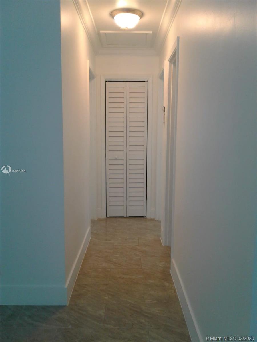 1046 Lincoln Road West Palm Beach, FL 33407 - Photo 9 of 14