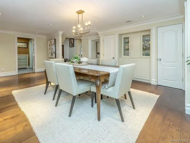 $1,950,000 | 23 Ivy Way, Port Washington, NY 11050