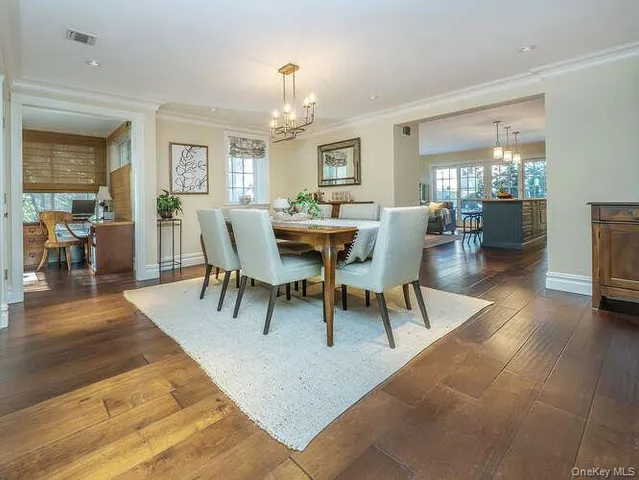 $1,950,000 | 23 Ivy Way, Port Washington, NY 11050