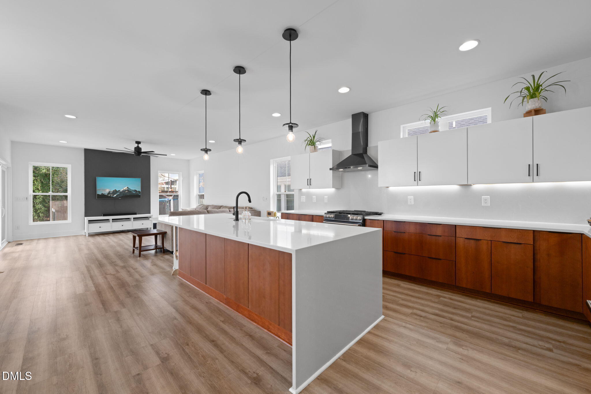 320 South Tarboro Street Raleigh, NC 27610 - Photo 3 of 53 7-web-or-mls-untitled-31