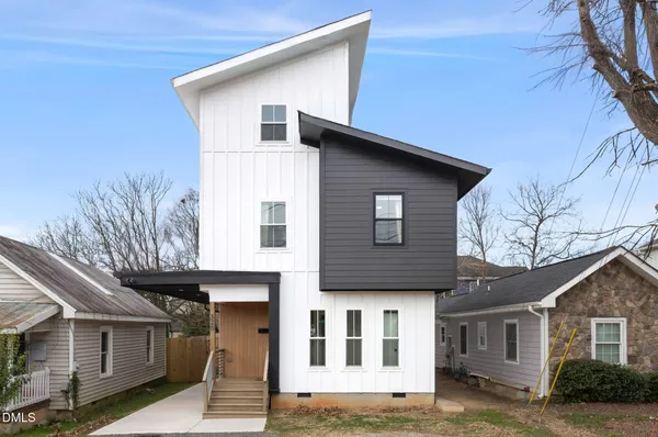 $825,000 | 320 South Tarboro Street, Raleigh, NC 27610