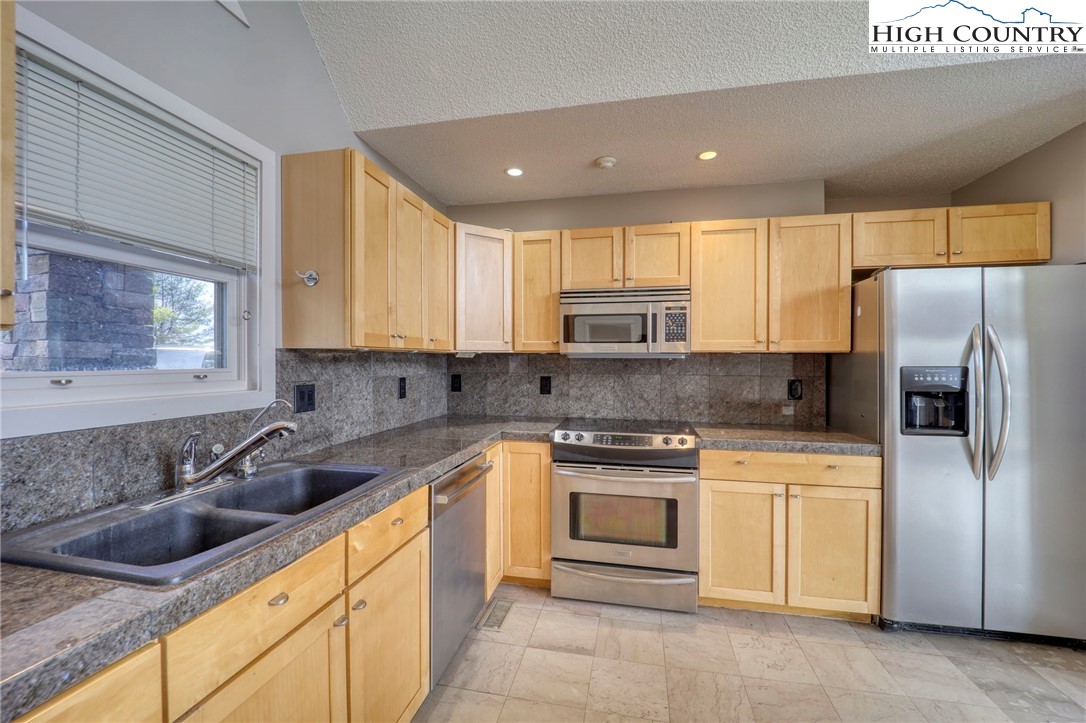 734 Ridge Road Boone, NC 28607 - Photo 13 of 50 Gallery Image 13