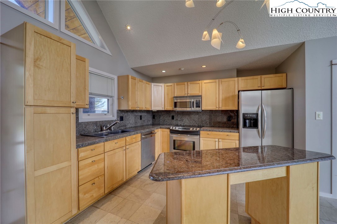 734 Ridge Road Boone, NC 28607 - Photo 15 of 50 Gallery Image 15