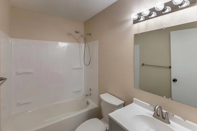 $259,500 | 6169 Donald Street North, Baxter, MN 56425