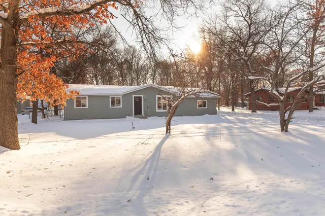 $259,500 | 6169 Donald Street North, Baxter, MN 56425