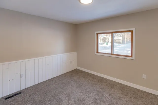 $259,500 | 6169 Donald Street North, Baxter, MN 56425