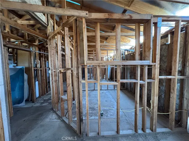 $165,000 | 10717 Muscatel Street, Oak Hills, CA 92344