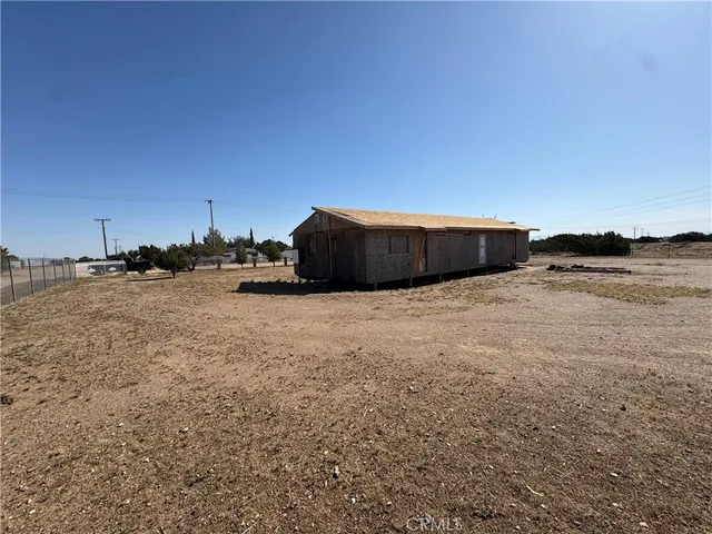 $165,000 | 10717 Muscatel Street, Oak Hills, CA 92344