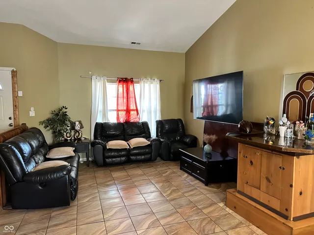 $210,000 | 3266 Cherry Lake Lane, Indianapolis, IN 46235