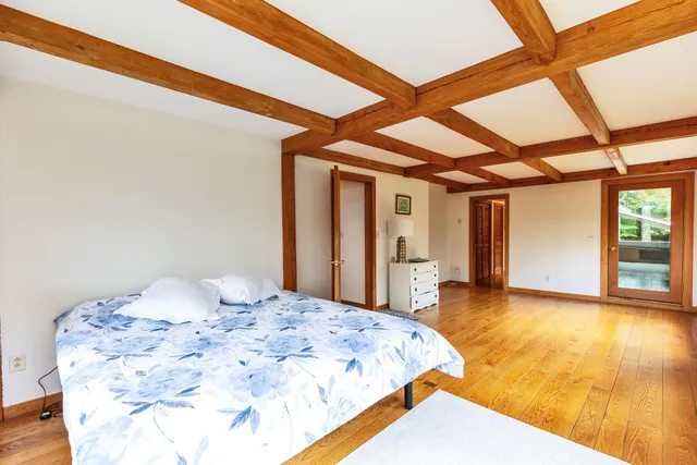 $1,075,000 | 182 McCoy Road, Sharon, NH 03458