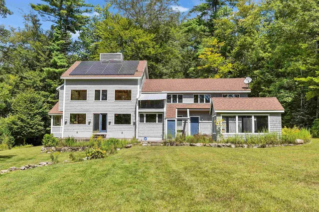 $1,075,000 | 182 McCoy Road, Sharon, NH 03458
