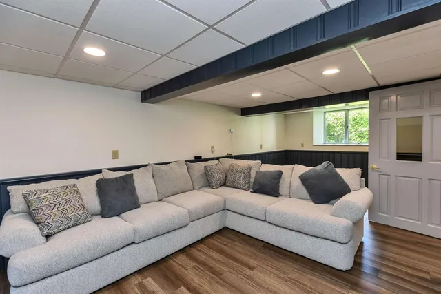 $1,075,000 | 182 McCoy Road, Sharon, NH 03458