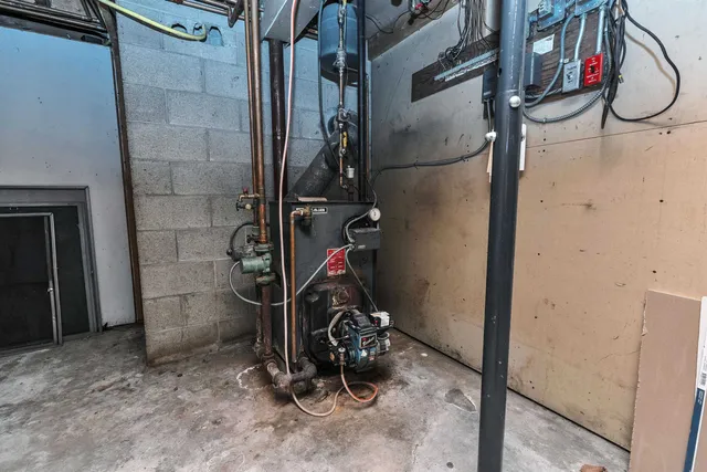 $1,075,000 | 182 McCoy Road, Sharon, NH 03458