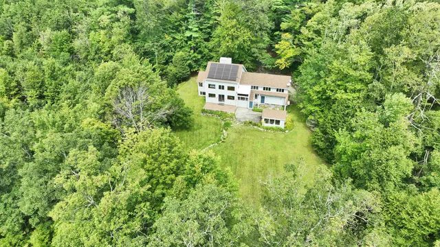 $1,075,000 | 182 McCoy Road, Sharon, NH 03458