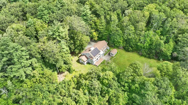 $1,075,000 | 182 McCoy Road, Sharon, NH 03458