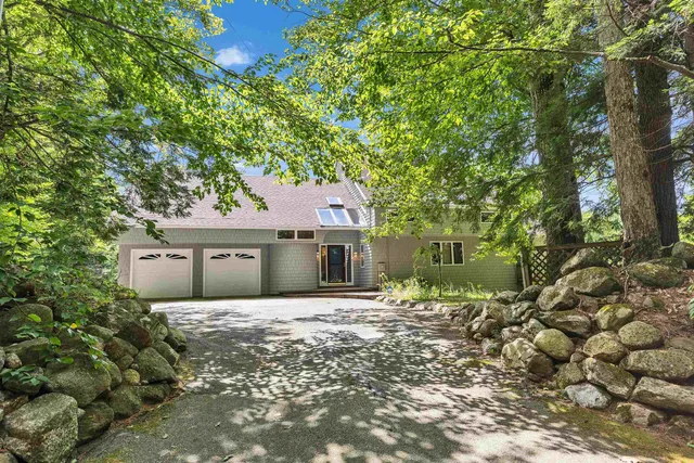 $1,075,000 | 182 McCoy Road, Sharon, NH 03458