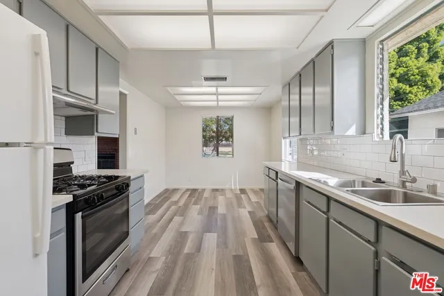 $8,500 | 4109 Beethoven Street, Los Angeles, CA 90066