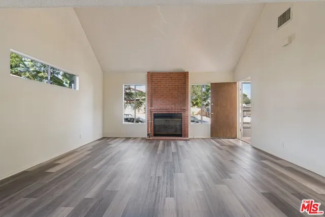 $8,500 | 4109 Beethoven Street, Los Angeles, CA 90066