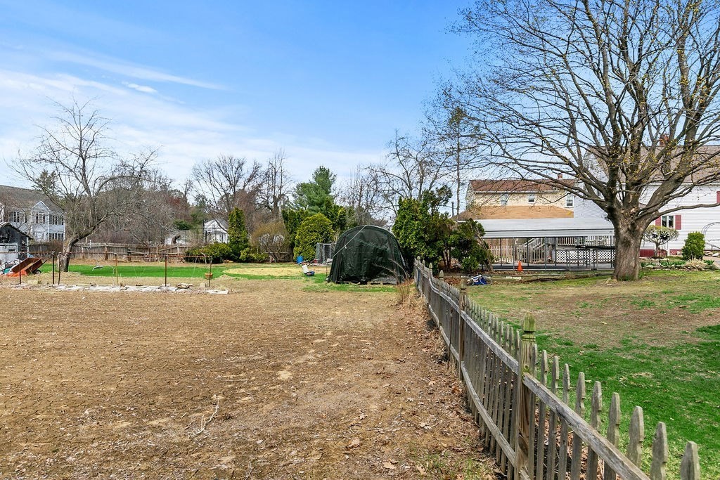 524 Merrimack Street Methuen, MA 01844 - Photo 27 of 34 a view of a house with basketball court