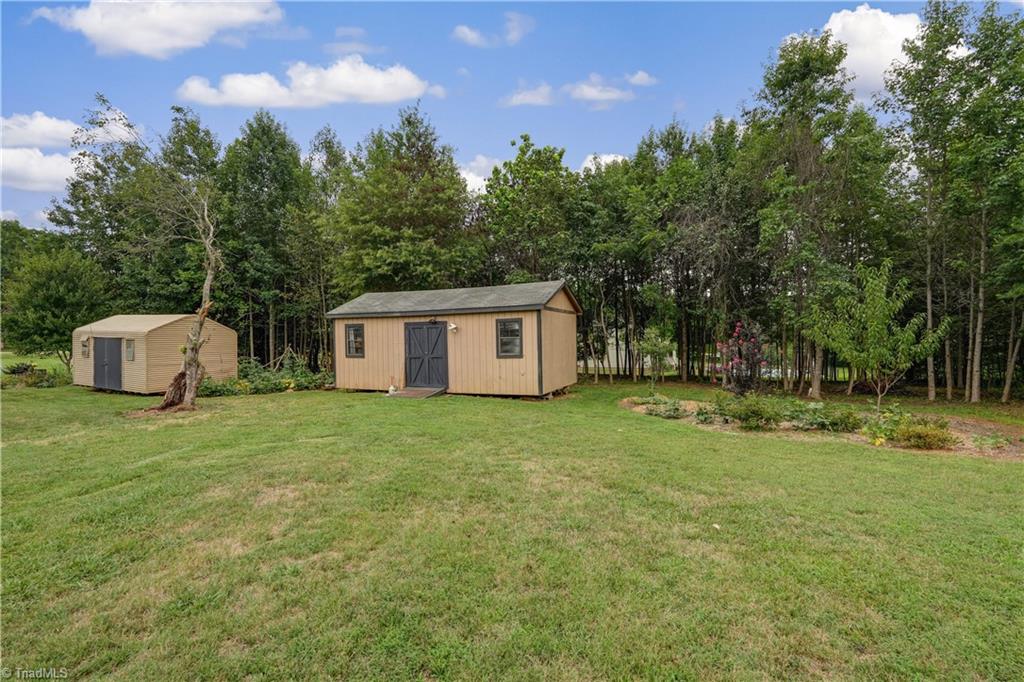 1200 Grooms Road Reidsville, NC 27320 - Photo 13 of 15 Gallery Image 13